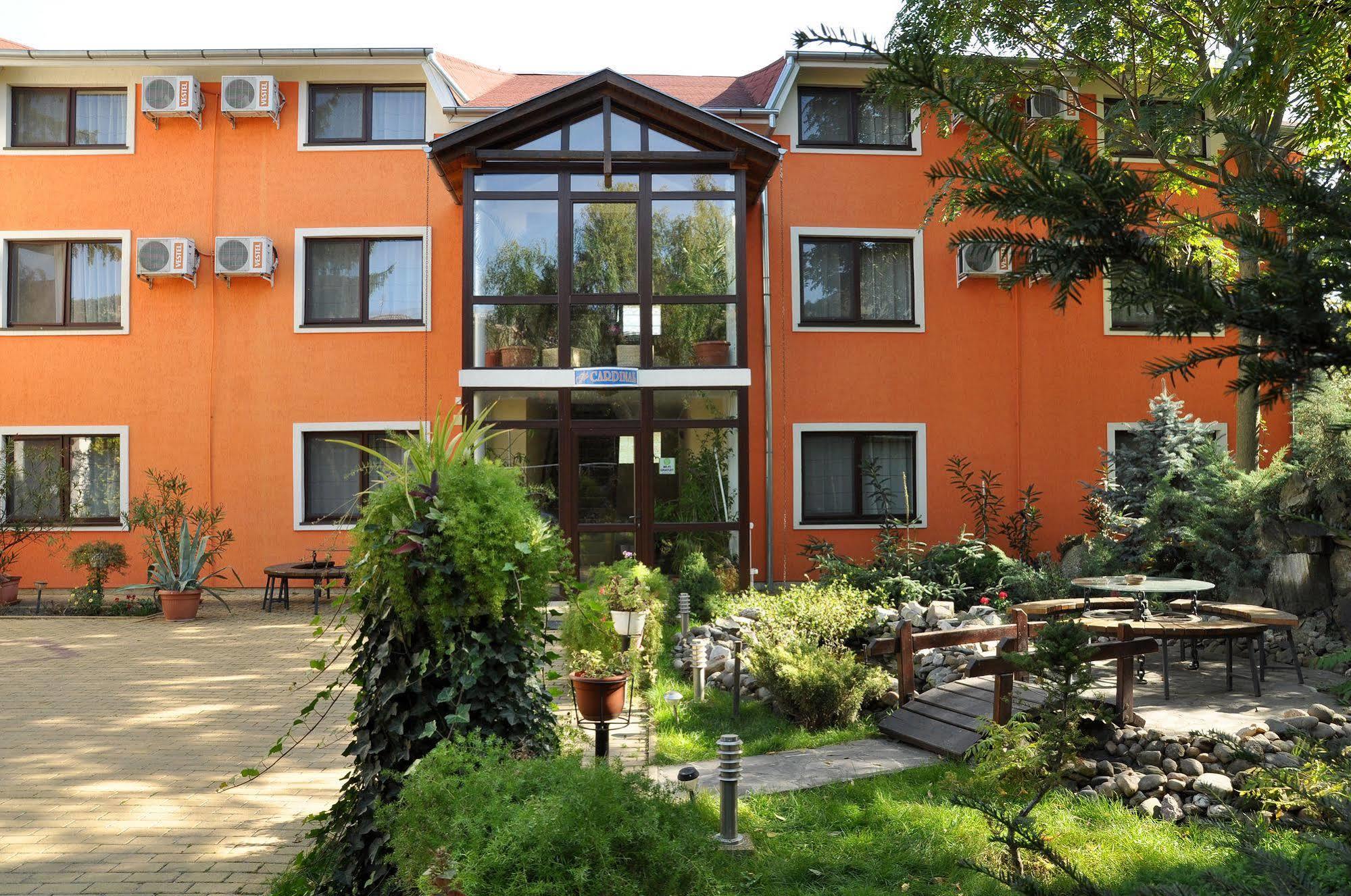 Hotel Cardinal Сату-Маре Экстерьер фото